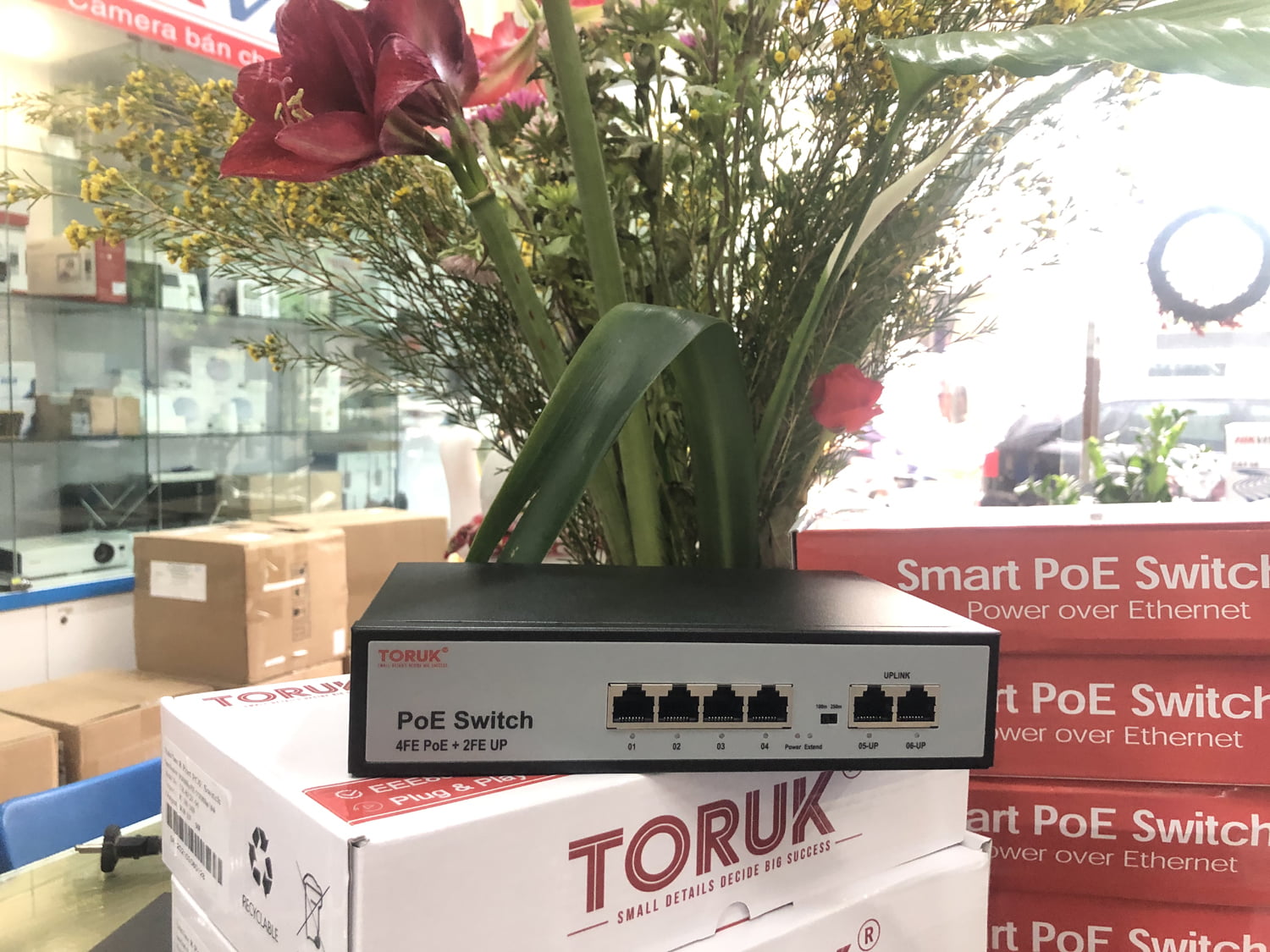 Switch TORUK PoE 4 Port